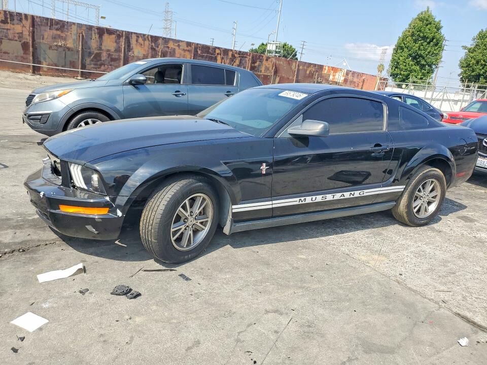 2005 FORD Mustang