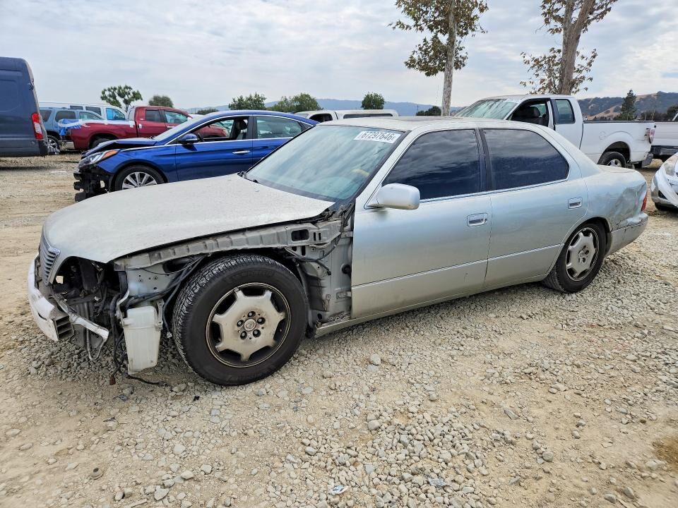 2000 LEXUS LS