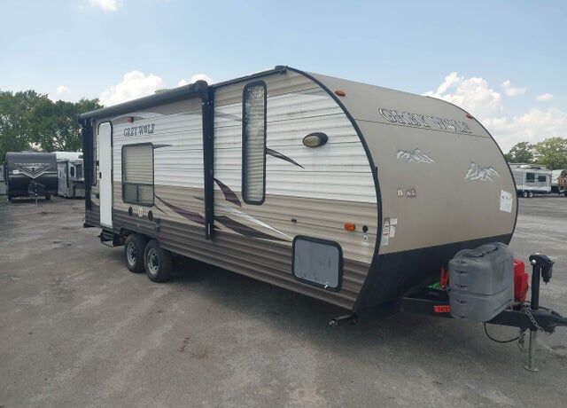 2015 FOREST RIVER Cherokee