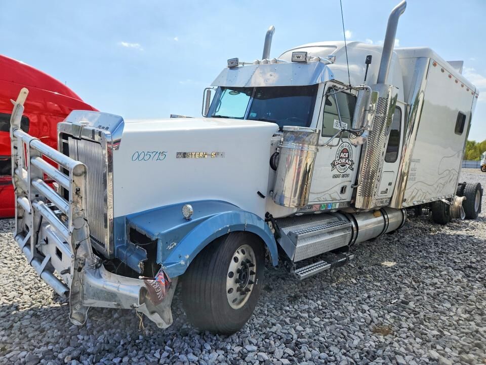 2008 WESTERN STAR 4900
