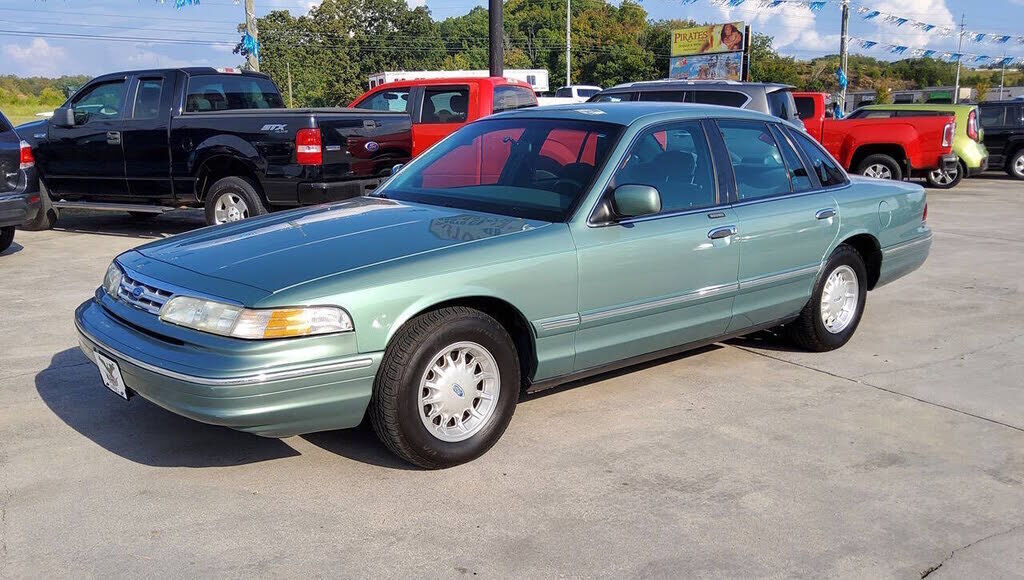 1997 FORD Crown Victoria