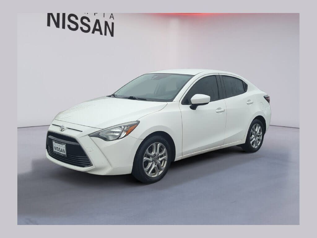 2017 TOYOTA Yaris