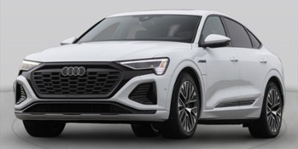 2024 AUDI Q8