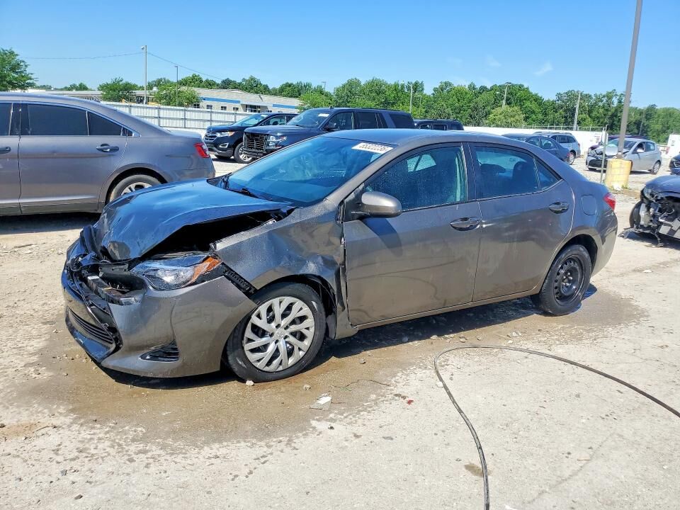 2018 TOYOTA Corolla