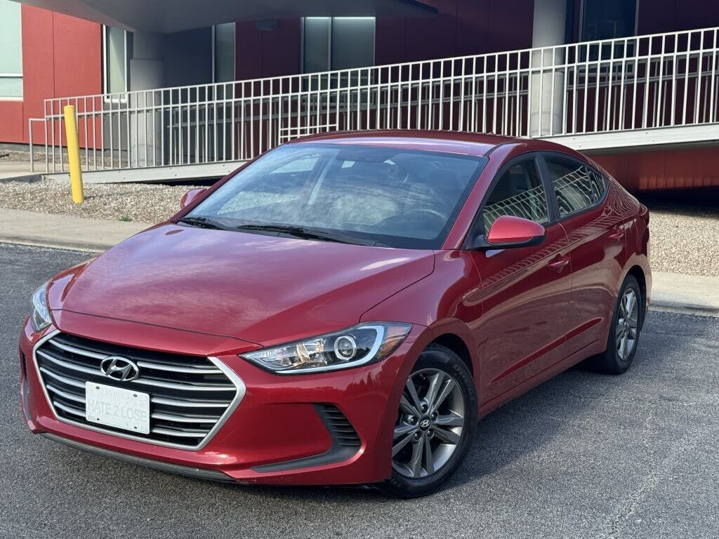 2018 HYUNDAI Elantra