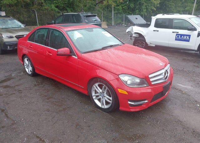 2013 MERCEDES-BENZ C-Class