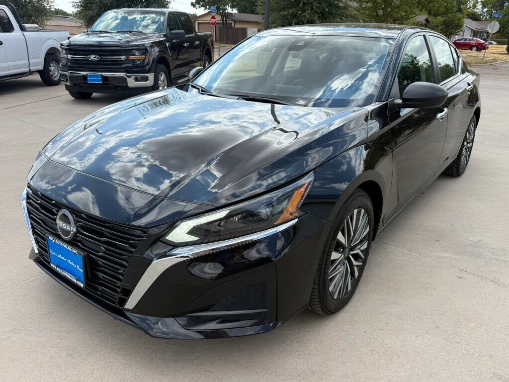 2025 NISSAN Altima