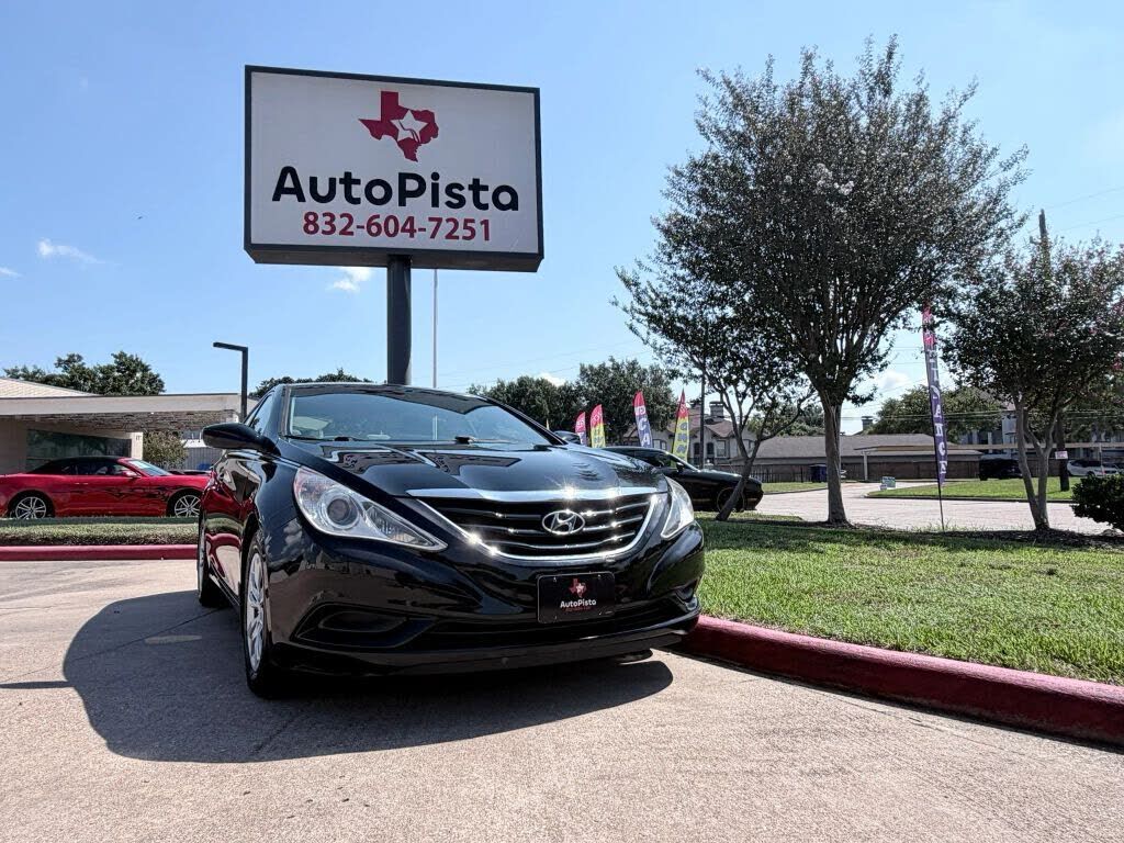 2011 HYUNDAI Sonata
