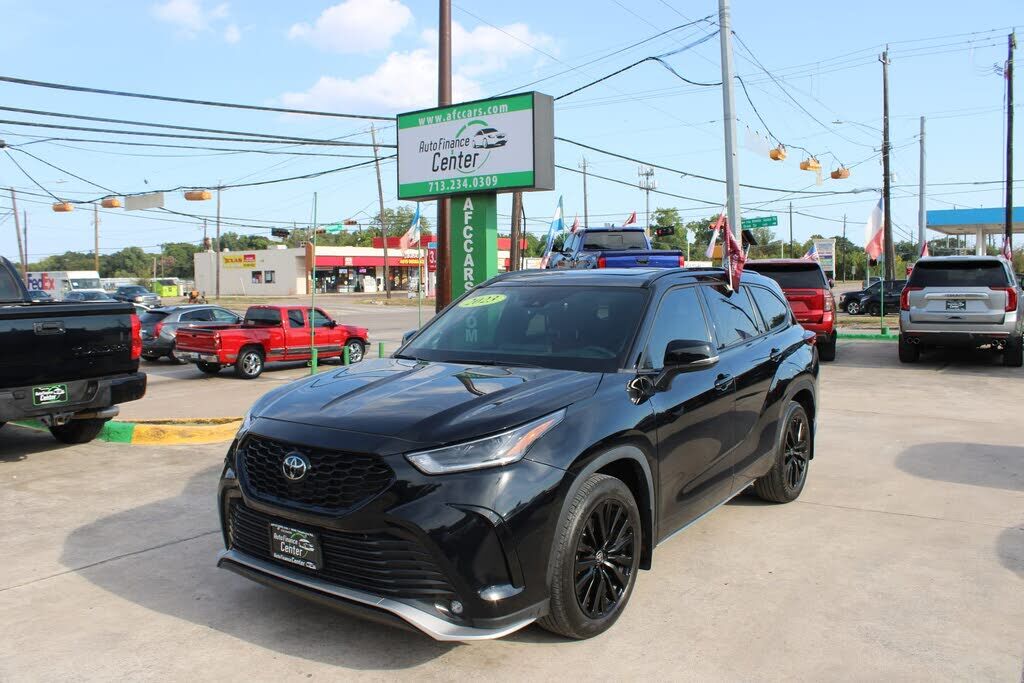 2023 TOYOTA Highlander