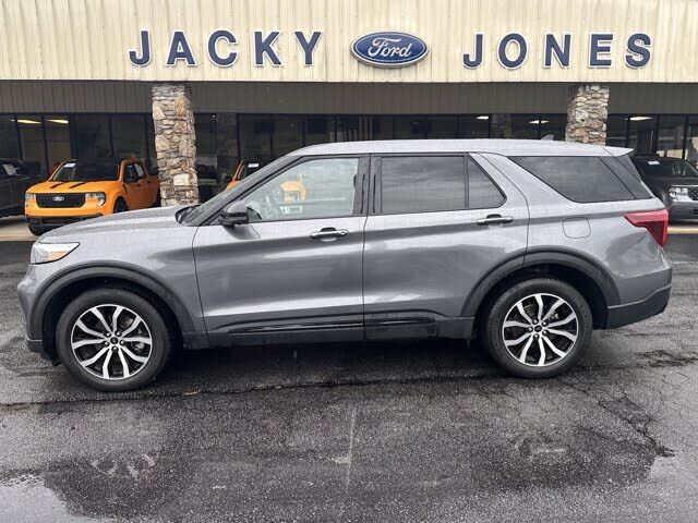 2021 FORD Explorer