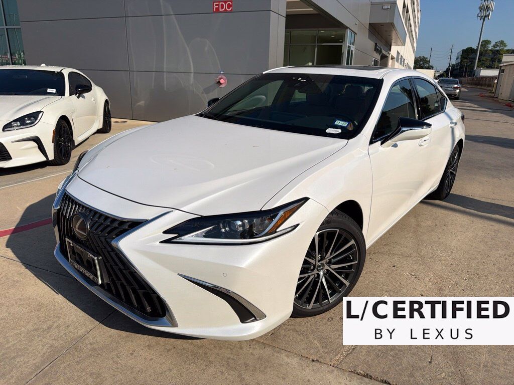 2025 LEXUS ES
