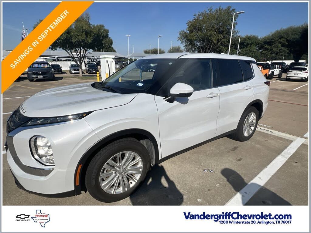 2024 MITSUBISHI Outlander