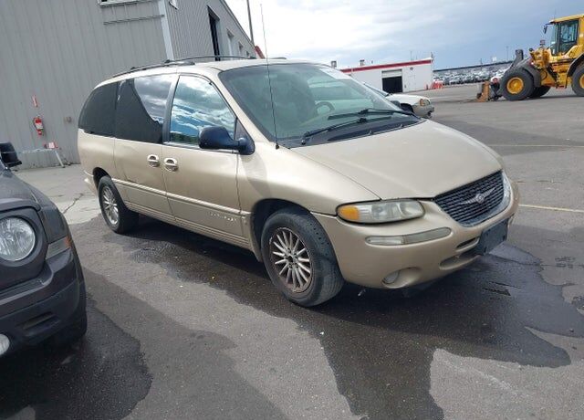 1999 CHRYSLER Town and Country