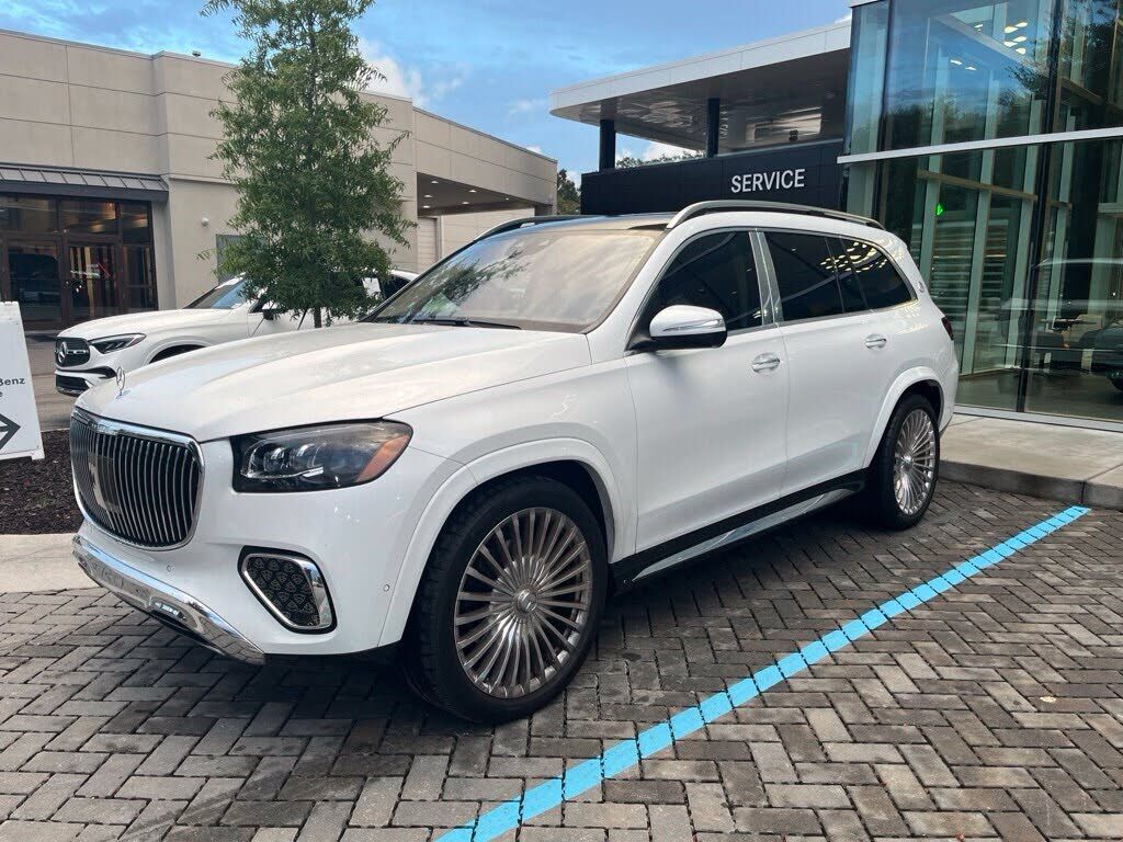 2025 MERCEDES-BENZ GLS-Class