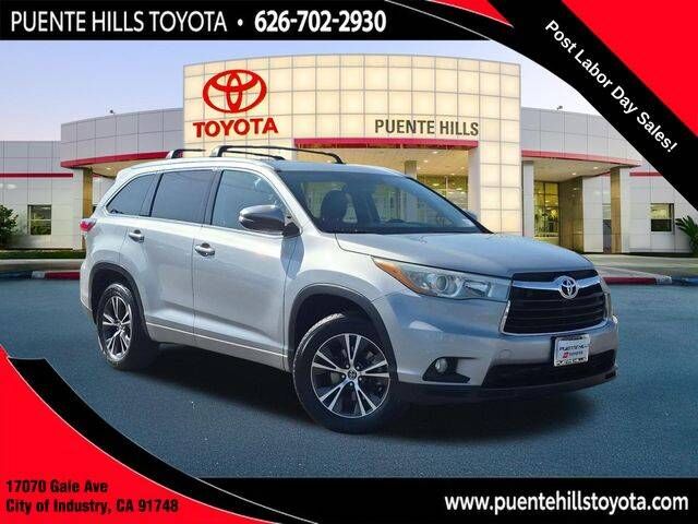 2016 TOYOTA Highlander