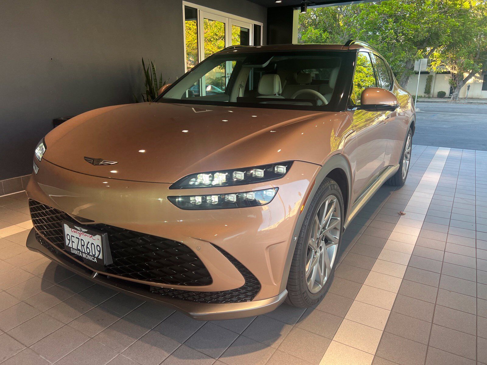 2023 GENESIS GV60