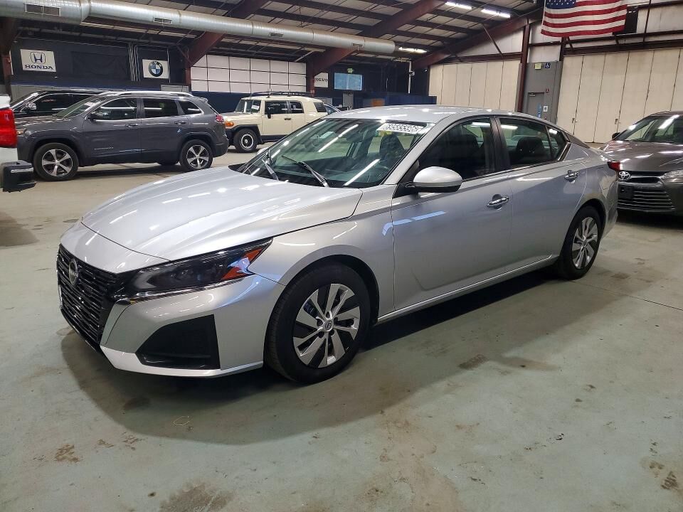 2023 NISSAN Altima