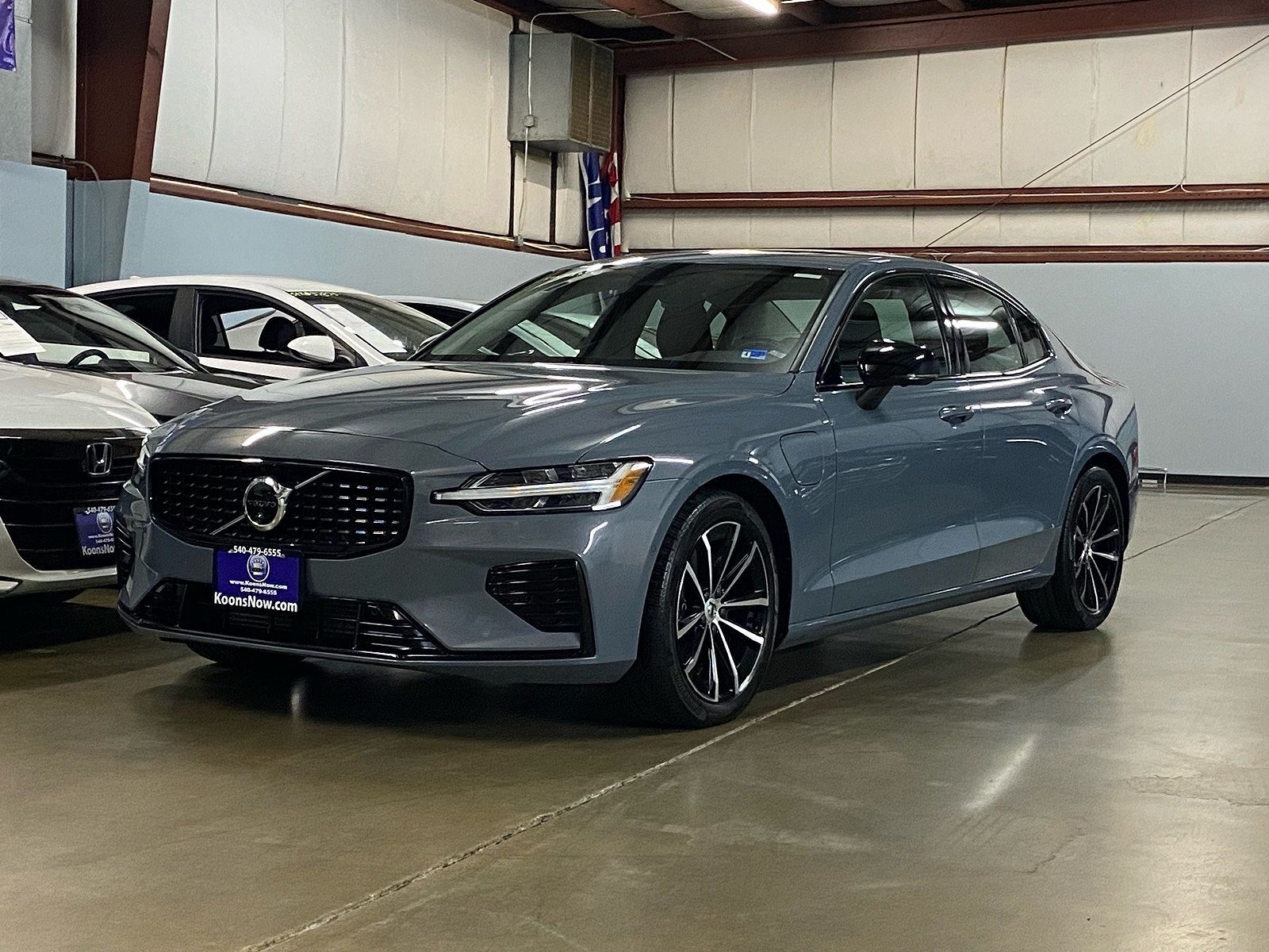 2023 VOLVO S60