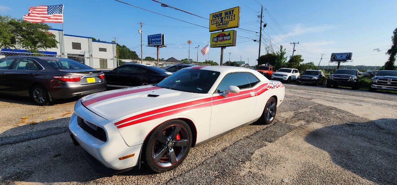 2013 DODGE Challenger