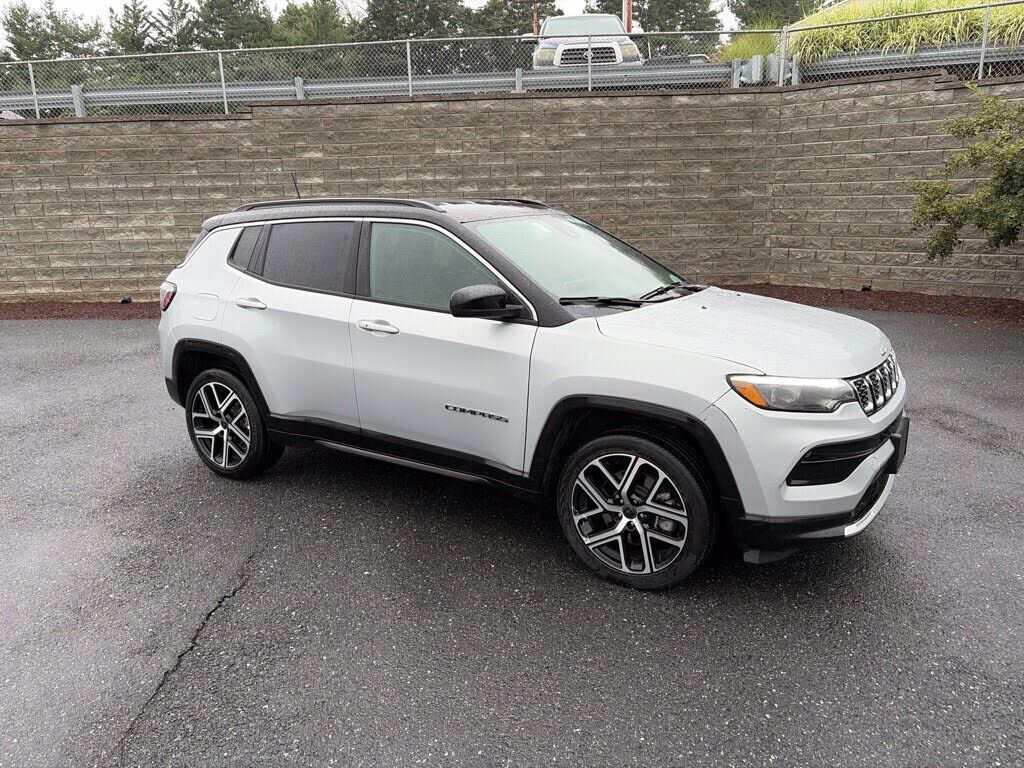 2025 JEEP Compass