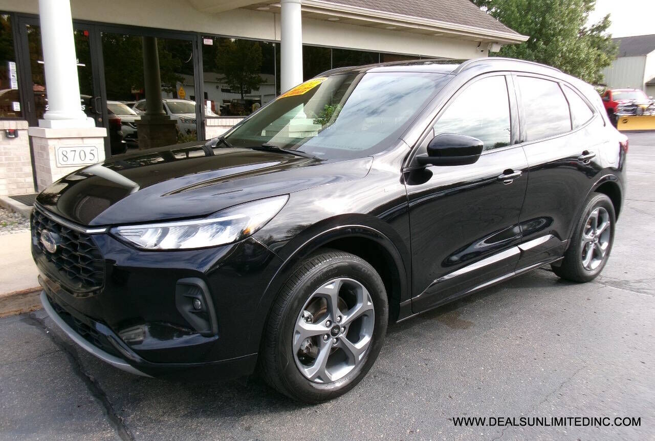 2024 FORD Escape