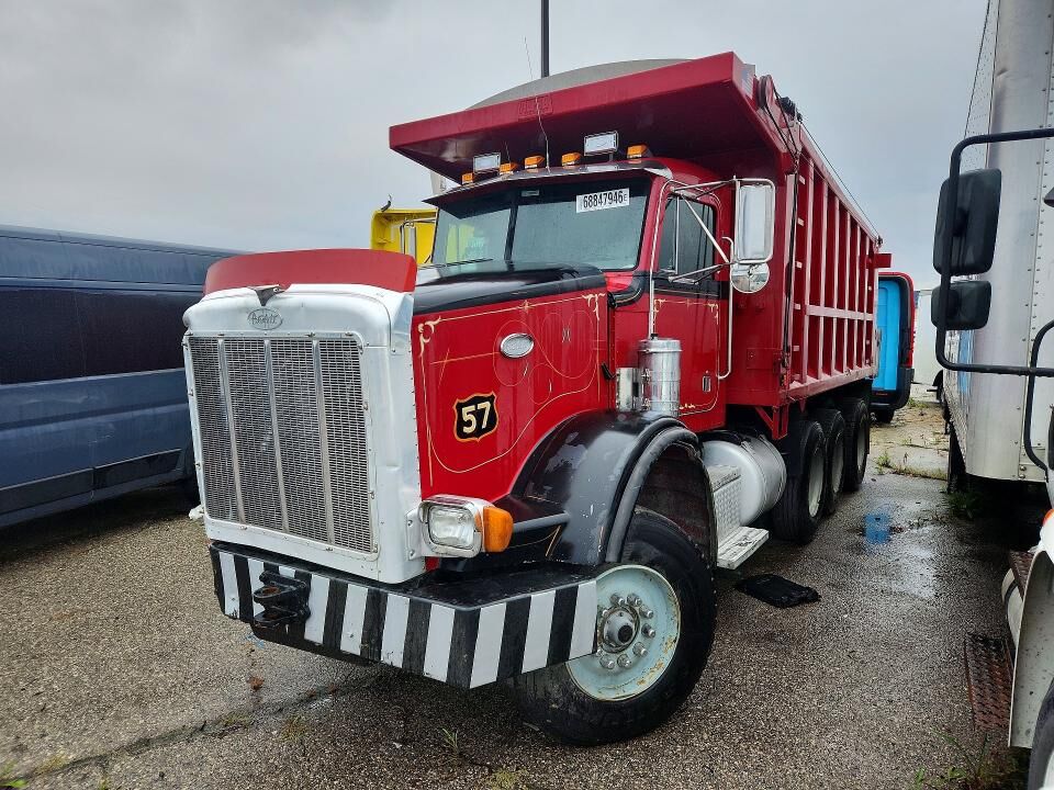 1996 PETERBILT 357