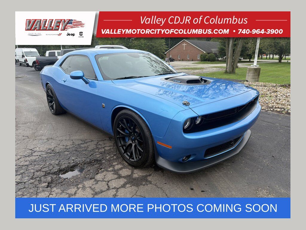 2016 DODGE Challenger