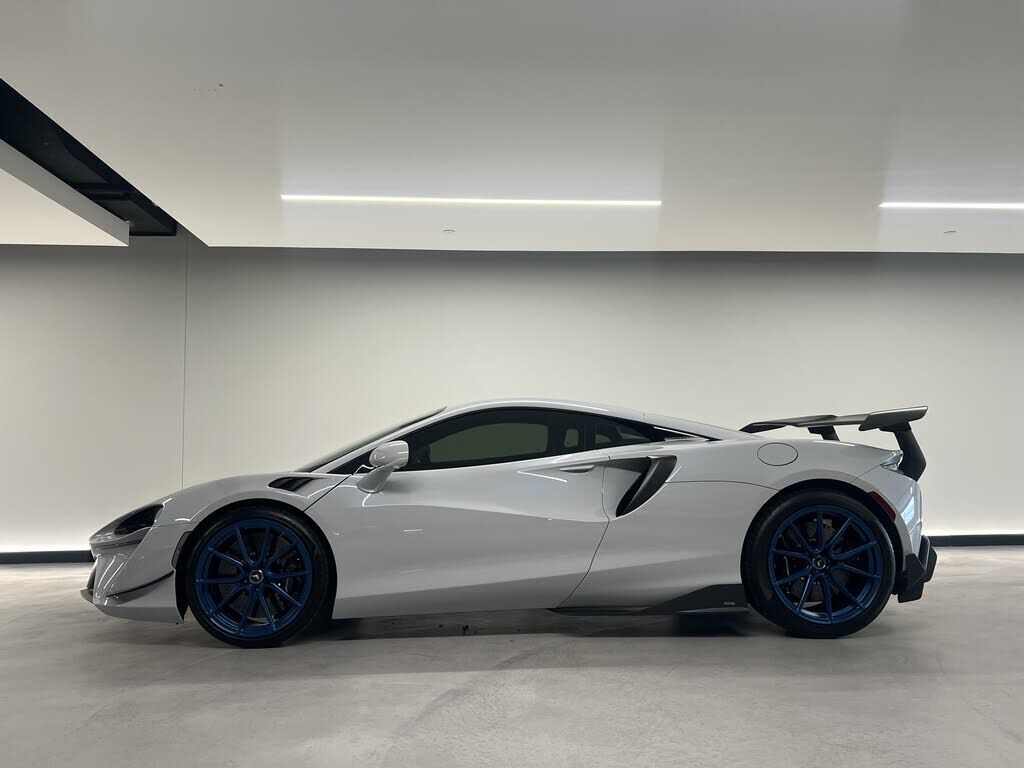 2023 MCLAREN ARTURA