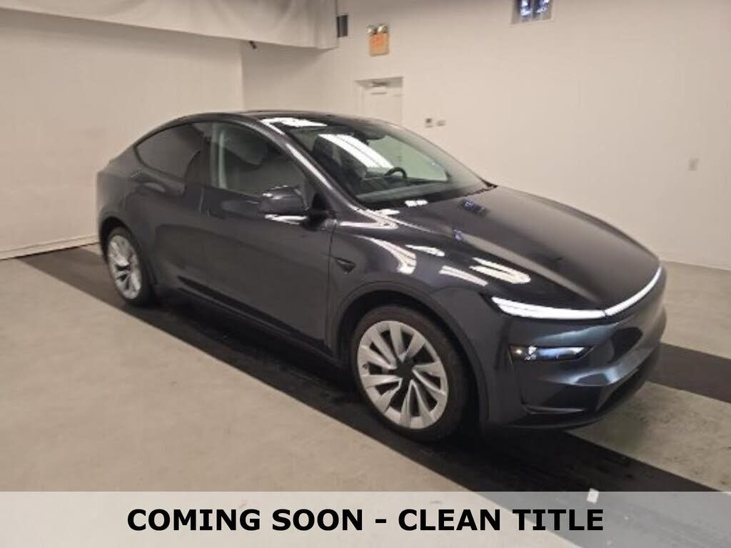 2026 TESLA Model Y