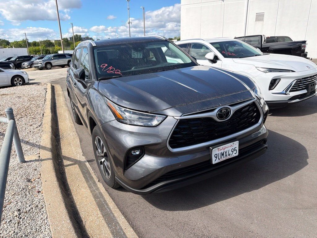 2025 TOYOTA Highlander