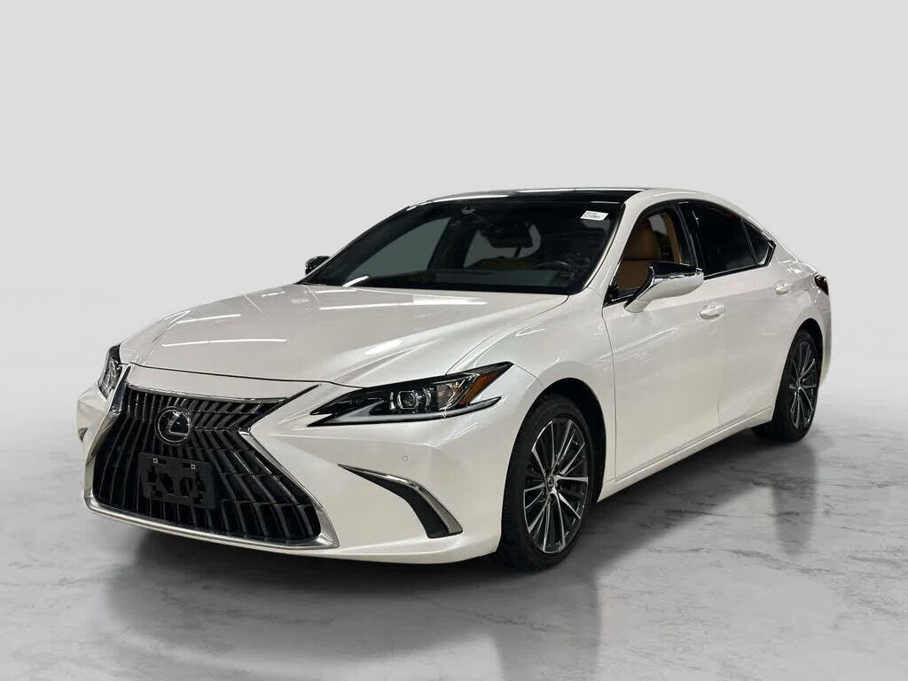 2025 LEXUS ES