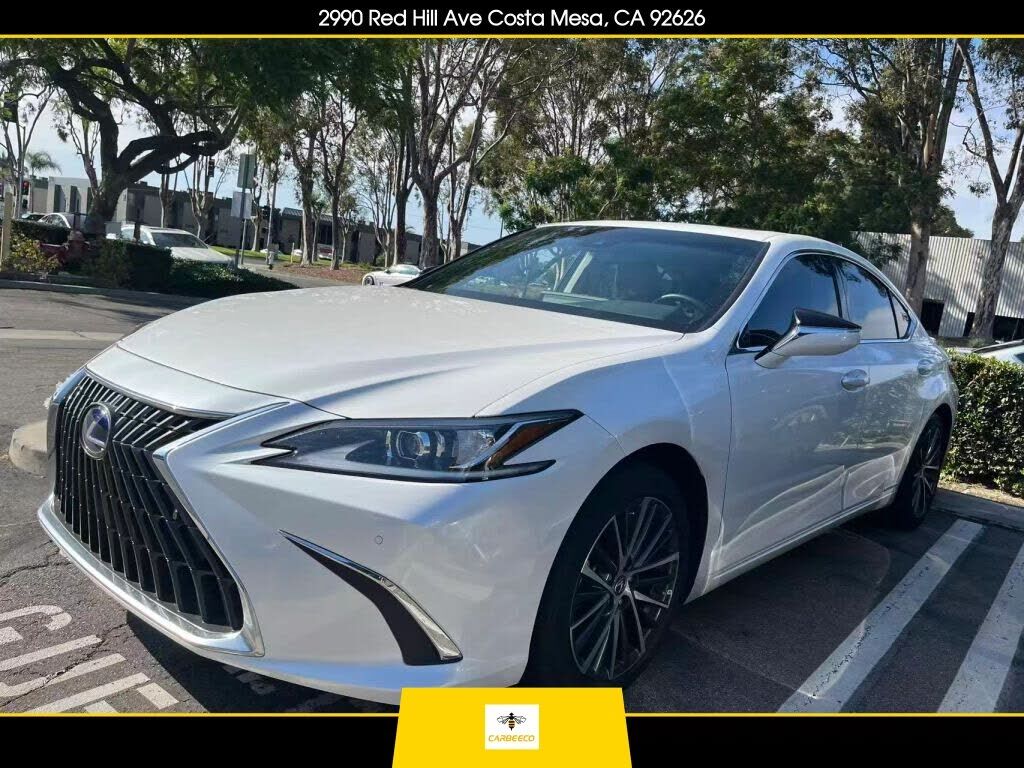 2022 LEXUS ES