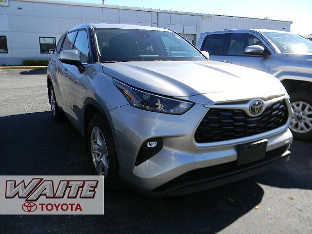2022 TOYOTA Highlander