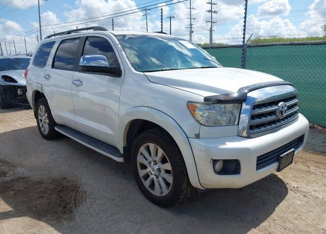 2015 TOYOTA Sequoia