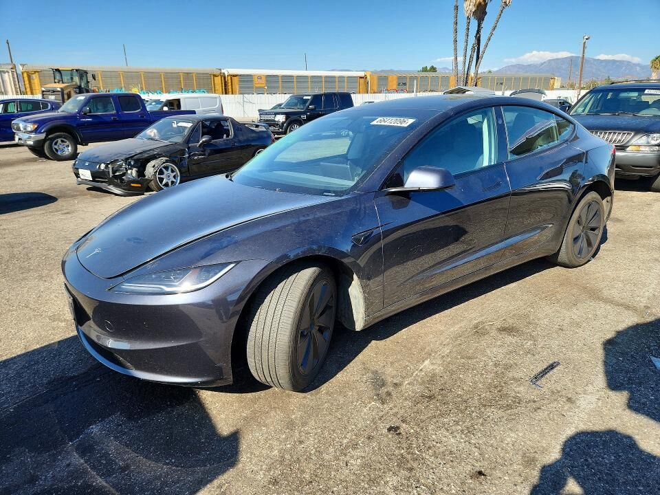 2025 TESLA Model 3