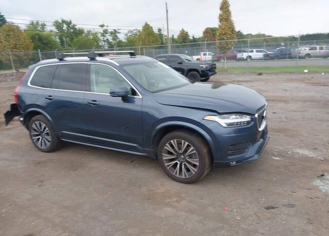 2022 VOLVO XC90