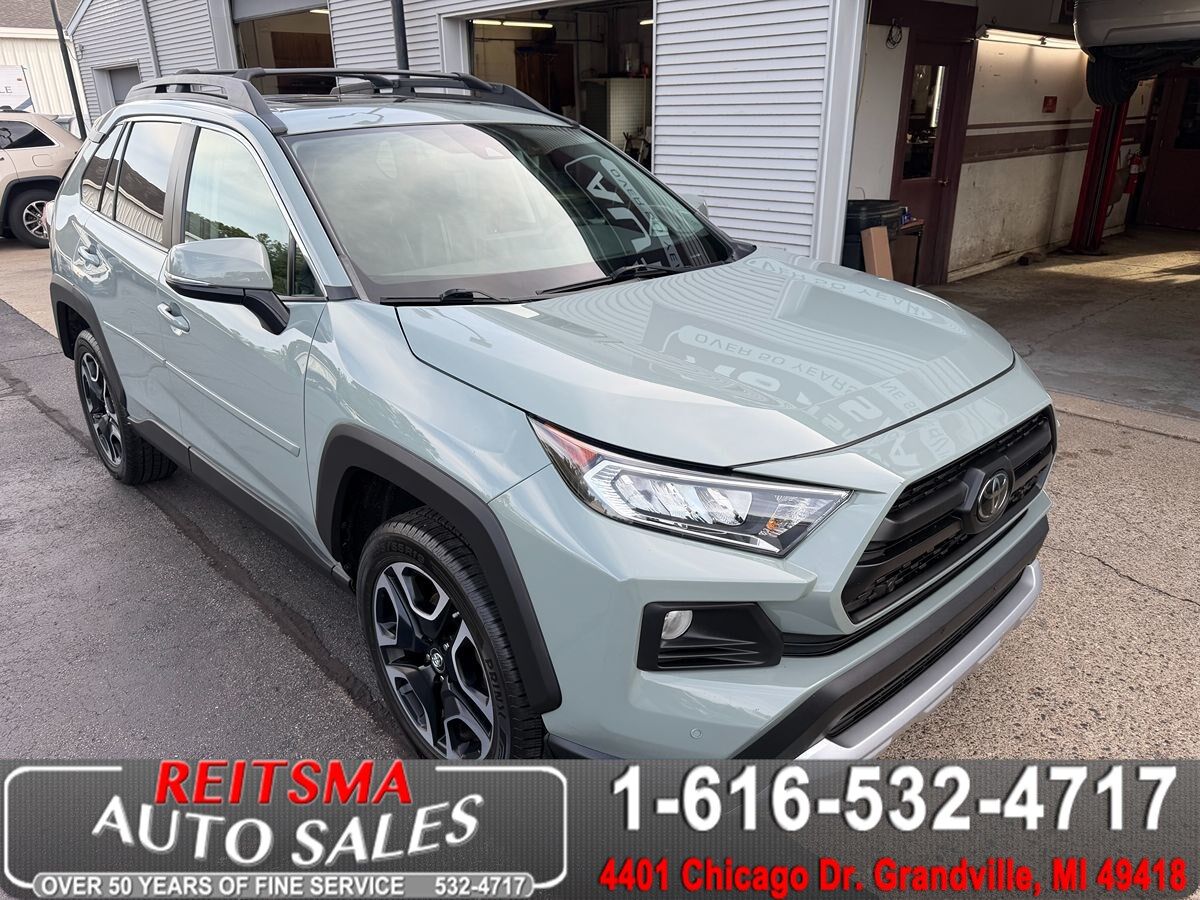2019 TOYOTA RAV4