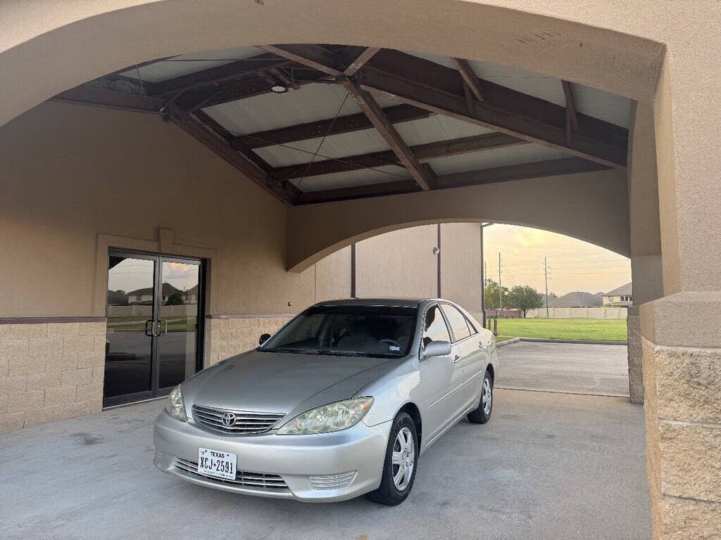 2005 TOYOTA Camry