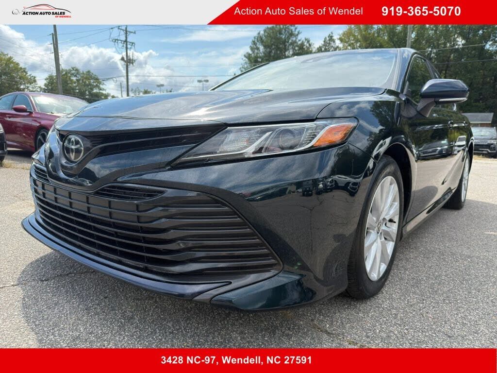 2020 TOYOTA Camry