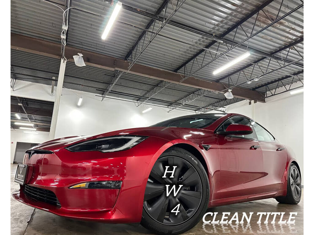 2024 TESLA Model S