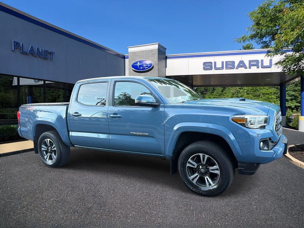 2019 TOYOTA Tacoma