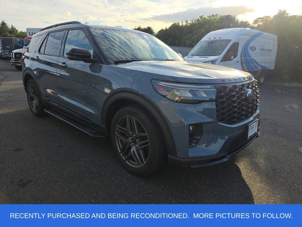 2025 FORD Explorer