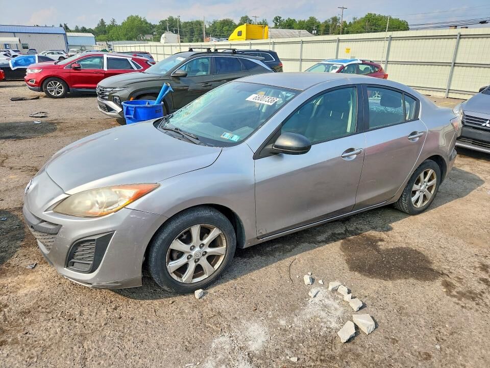 2011 MAZDA Mazda3