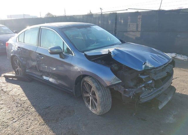 2016 SUBARU Legacy