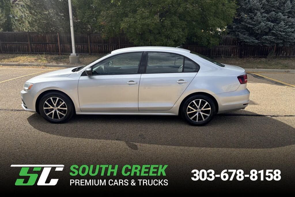 2016 VOLKSWAGEN Jetta