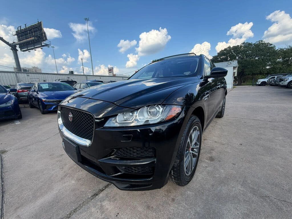 2019 JAGUAR F-Pace
