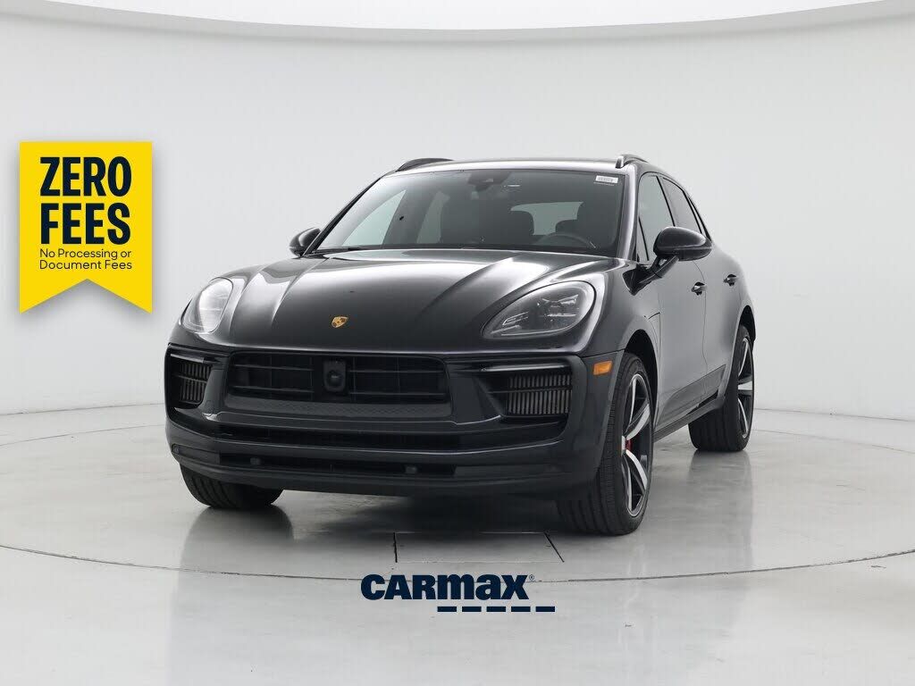 2023 PORSCHE Macan