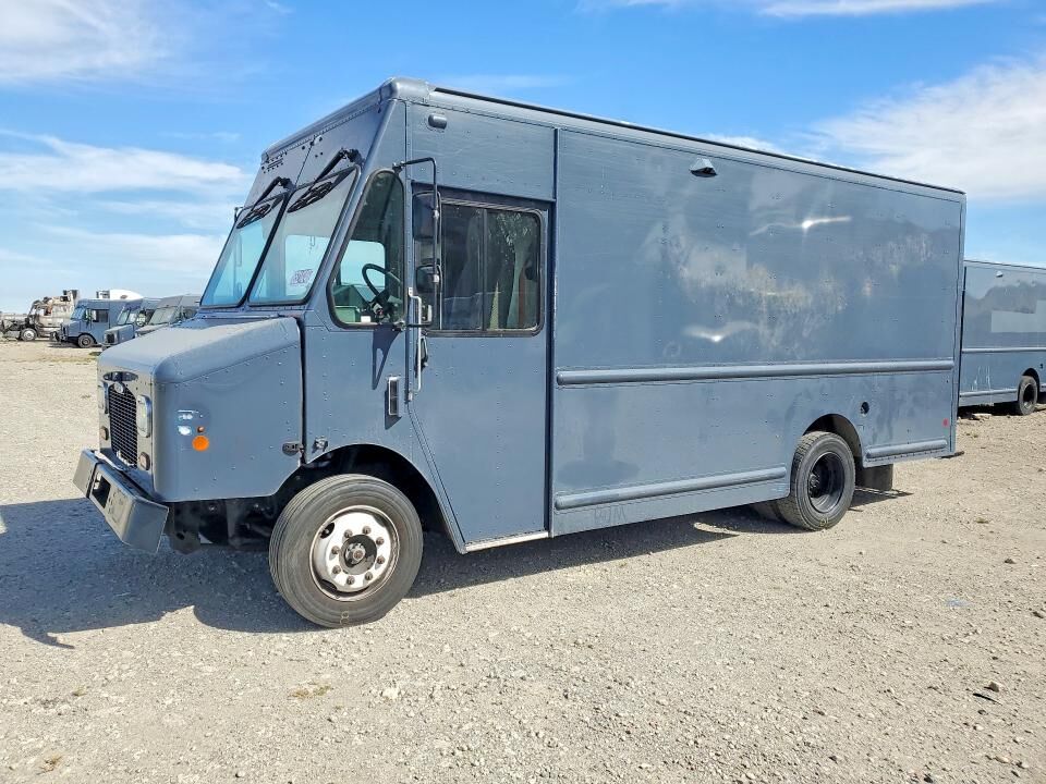 2020 FREIGHTLINER MT 45G Front Gasoline Engine Walk in Van Chassis