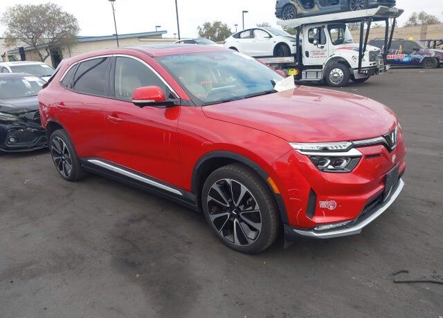 2023 VINFAST VF 8