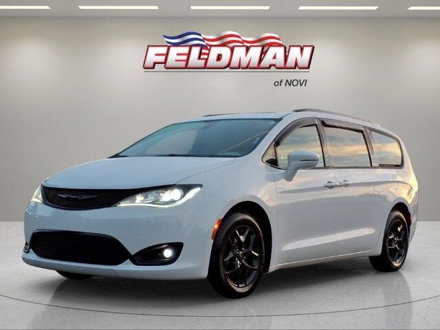 2019 CHRYSLER Pacifica